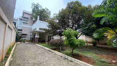 Jual Rumah Siap Huni di Pondok Labu, Jakarta Selatan, Luas 1018 m2