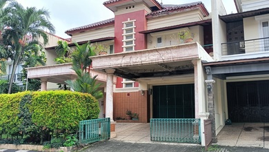 Jual Rumah Megah LT 300 m2 Area Raffles Hills, Jakarta Timur