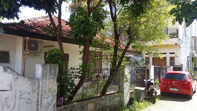 Jual Rumah Siap Huni area Karang Tengah, Tangerang, LT 185 m2