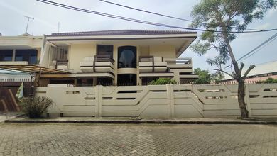 Jual Rumah Megah LT 341 m2 Kawasan Kebon Jeruk, Jakarta Barat