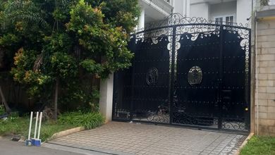 Rumah Modern area Kebayoran Lama, Jakarta Selatan, LT 700 m2