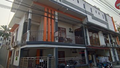 Dijual Cepat & Murah 'Pasti Cuan' Rumah & Ruang Usaha Cocok Untuk Kost², Lokasi Strategis Dengan Fasilitas Terlengkap & Harga Dibawah Pasar.