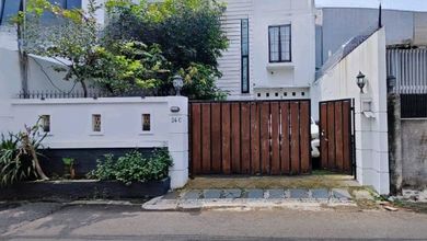 Jual Segera Rumah Elit area Mampang Prapatan, Jakarta Selatan, LT 206 m2