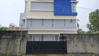Rumah 3 Lantai Kembangan Jakarta Barat