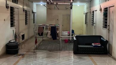 Dijual Rumah Berbentuk Kos Kosan Letak Strategis 