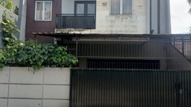 Rumah 2 Lantai Letak Strategis Nyaman Dan Aman