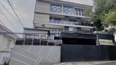 Rumah 3 Lantai Luas 326m² Proses Lelang 