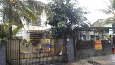 Rumah hitung tanah di jl H batong raya Cilandak barat Cilandak jakarta selatan