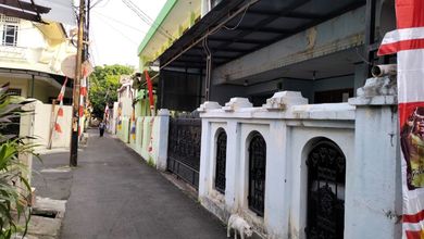 Rumah bawah pasar di Tebet timur dalam I D tebet jakarta selatan