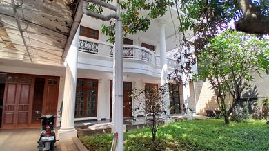 Rumah clasic mewah di Cilandak ragunan jakarta selatan 
