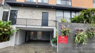 Jual Rumah Siap Tinggal di Kemang, Jakarta Selatan, LT 200 m2