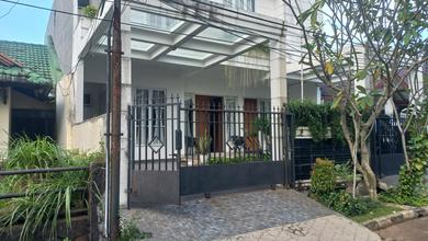 Rumah Modern di Cinere, Jakarta Selatan, LT 177 m2