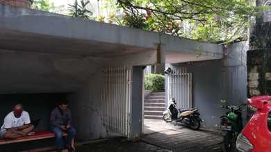 Rumah Mewah Cipete Utara Kebayoran Baru Jl H. Naim Jaksel Lelang Bank