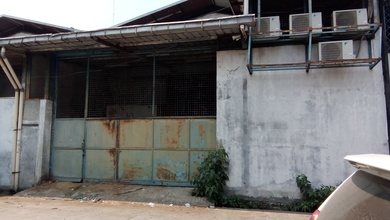 Gudang Jl Lada No 1 Pinangsia Taman Sari Jakbar Lelang