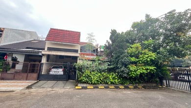 Rumah Strategis Posisi Hook di Cipondoh - Dekat Pintu Tol Jakarta Tangerang