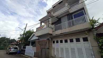 Ciputat Timur - Dijual Murah Rumah 2Lantai Legal SHM ~ Letak Strategis