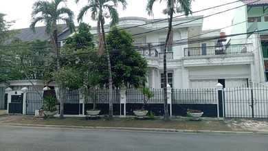 Jakarta Selatan - Pondok Indah. Rumah Mewah dan Cantik. SHM LT 472 M2. Dijalan Kartika Utama. Pondok Indah. Jakarta Selatan