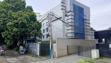 Slipi - Gedung Kantor Mewah. Siap Huni. Shgb LT 1315 M2. Bagus dan Sangat Terawat. Dijalan Letjen S Parman. Jakarta Barta