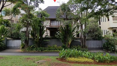 Permata Buana Jakarta Barat - Rumah Mewah Harga Murah Sangat Strategi. SHM LT 1001 M2. Dijalan Permata Buana. Kembangan. Jakarta Barta