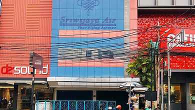 Melawai - Ruko / Gedung Kantor. Harga Sangat Murah. Shgb LT 223 M2. Dijalan Melawai Raya. Kebayoran Baru. Jakarta Selatan