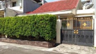 Rumah Strategia di Kedoya Luas 200M Nyaman