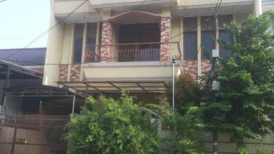 Di Jual Rumah 3Lt Siap Huni, Aset Bank di Jual Lelang, Lokasi Strategis, Dekat Banyak Fasilitas, Dekat Akses Tol