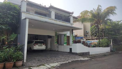 Di Jual Rumah 2Lt, Siap Huni, Kondisi Bagus, Lokasi Strategis, Dekat Banyak Fasilitas