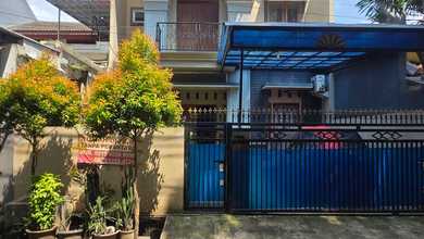 Di Jual Rumah 2Lt, Siap Huni Kondisi Bagus,Jual Lelang Cash Only, Dekat Banyak Fasilitas, Dekat Akses Tol