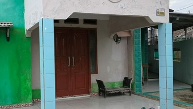 Di Jual Rumah, Kondisi Bagus, Siap Huni, Bebas Banjir, Harga Masih bisa Nego, di Jual Cepet Butuh Dana