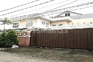 Rumah Mewah 2 LT SHM Daerah Meruya Selatan Jakbar