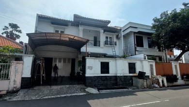 Rumah Apik 2 Lantai Di Jl Tebet Timur Dalam. Dkt Ke Jl Mt Haryono
