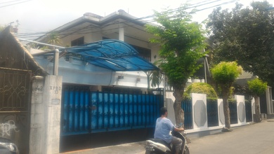 Rumah 2 Lantai di Jl Kpbd, Sukabumi Selatan, Kebon Jeruk