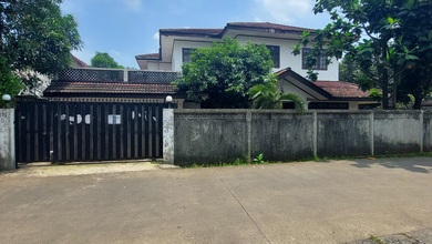 Jual Rumah Terkini area Kemang, Jakarta Selatan LT 1026 m2