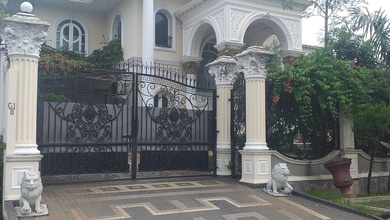 Rumah Mewah di Puri Cinere Jl Raya Maribaya, Pangkalan Jati, Cinere, Depok