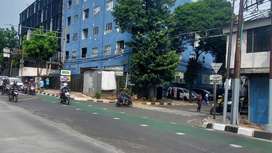 Siap Pakai Jual Cepat Ruang Usaha di Setiabudi Kondisi Terawat