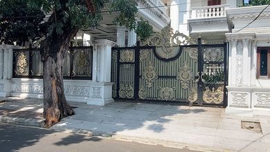 Rumah Mewah di Jl Kramat VI, Kenari, Senen. Dkt ke Kwitang dan Salemba