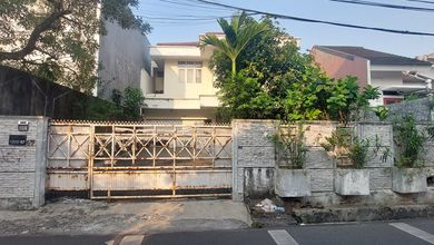 Jual Cepat Rumah Mewah di Pancoran, Jakarta Selatan, LT 428 m2