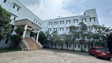 Hotel di Jl Raya Inspeksi Kalimalang, Tambun Selatan, Bekasi