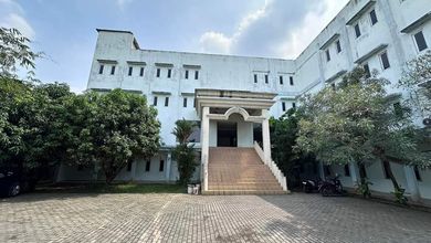 Hotel di Jl Raya Inspeksi Kalimalang, Tambun Selatan, Bekasi