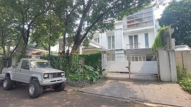 Rumah Mewah di Jl Hang Tuah, Kebayoran Baru. Dkt ke Jl Sudirman