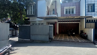 Rumah Murah 2 Lantai di Jl Mampang Prapatan Xi, Tegal Parang. Dkt ke Jl Duren Tiga