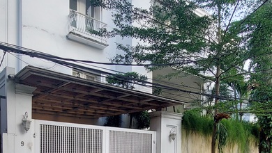 Rumah Apik 2 Lantai Di Perum Puri Bunga, Cilandak Timur, Pasar Minggu