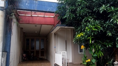 Rumah Murah 3 Lantai Di Jl Gandaria, Jagakarsa. Dkt Ke Jl Durian