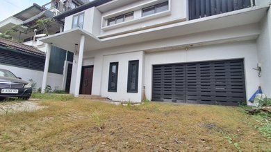 Rumah Mewah di Perum Pondok Pinang Center, Kebayoran Lama. Dkt ke Pondok Indah