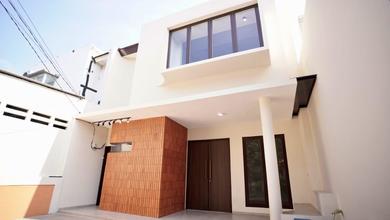 Rumah Apik di Jl Pertanian, Lebak Bulus. Dkt ke Jl Karang Tengah Raya