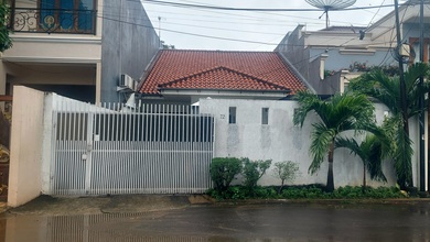 Rumah Apik 1 Lantai di Jl Raya Ceger, Cipayung. Dkt ke Tol Kp Rambutan