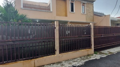 Rumah Apik 2 Lantai di Jl Kemang Timur, Mampang Prapatan