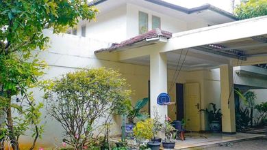 Rumah Asri di Jl Pekayon, Ragunan, Pasar Minggu. Dkt ke Jl Pejaten Barat Raya