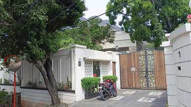 Rumah Mewah 2 Lantai Di Jl Ampera 2, Ragunan, Pasar Minggu. Dkt Ke Jl Tb Simatupang