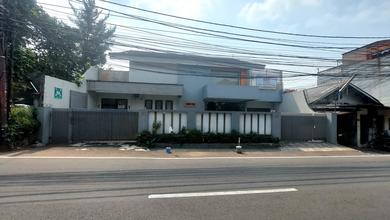 Rumah Apik 2 Lantai di Jl Duren Tiga Selatan, Pancoran. Dkt ke Jl Mampang Prapatan Raya
